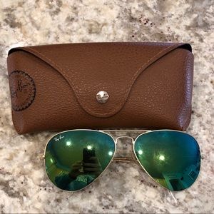 Green aviator Ray-Ban sunglasses. Barely worn